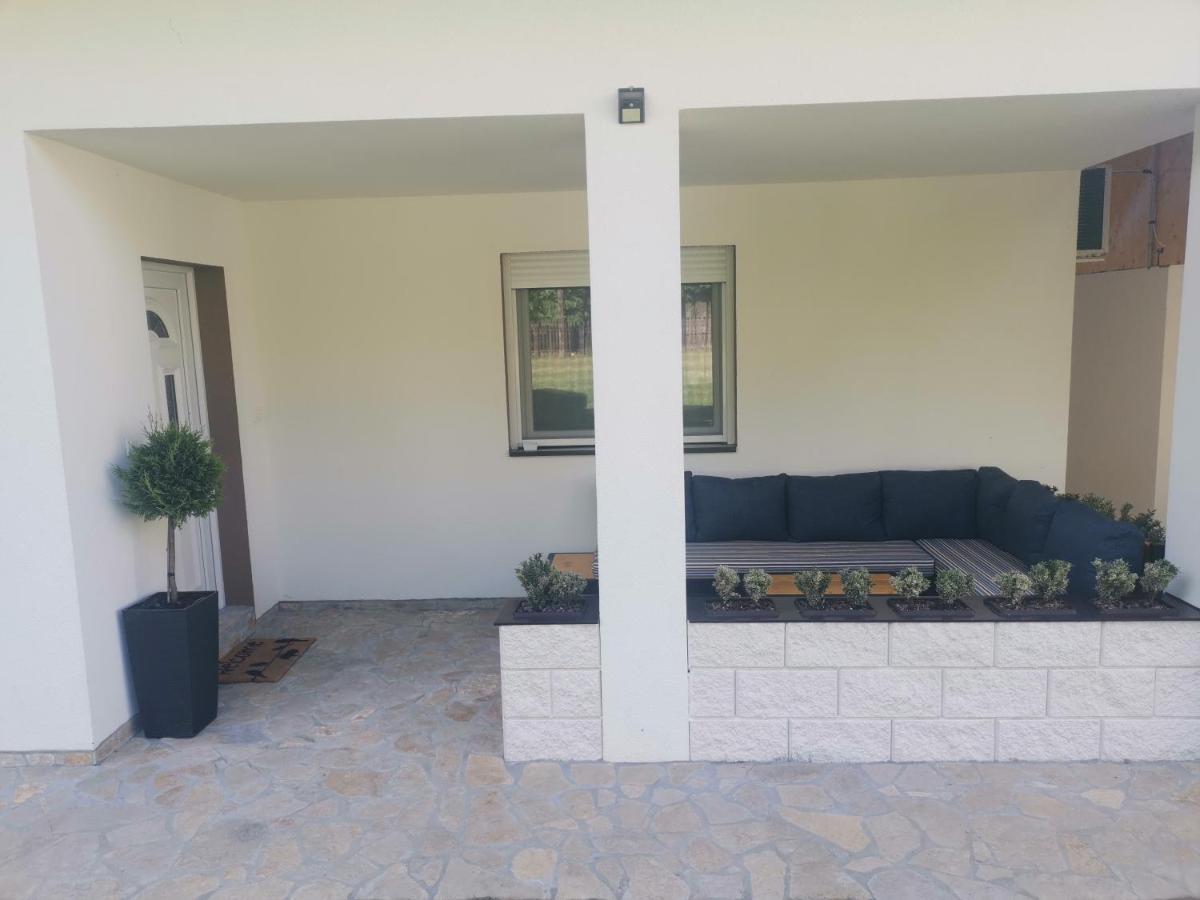 Stari Trsic Apartman Kültér fotó